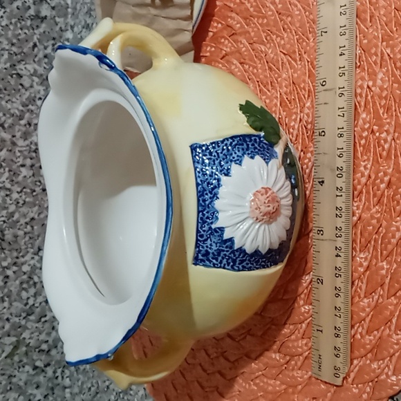 VINTAGE CERAMIC POTTERY SOUP BOWL - Picture 3 of 13